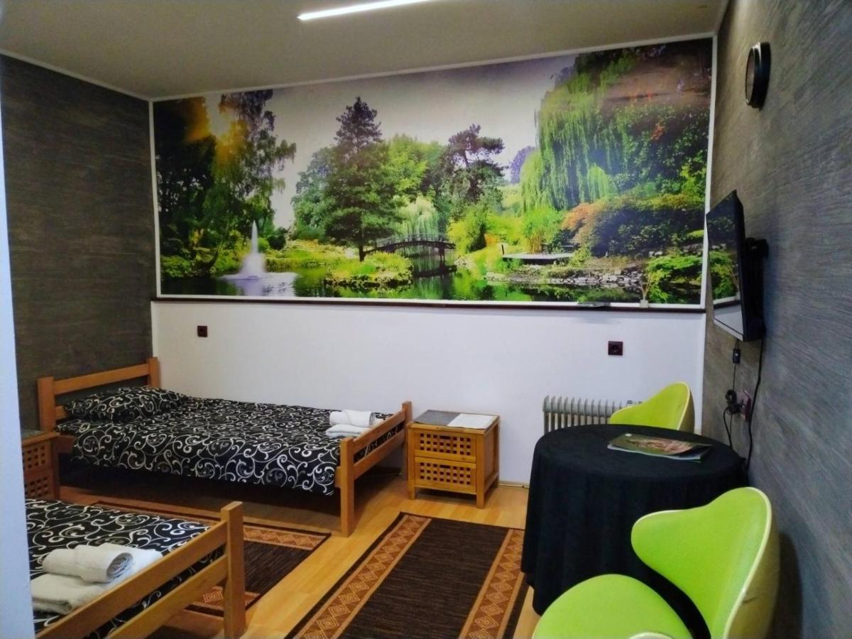 Fun Rooms Sobe Prenociste Borca Екстериор снимка