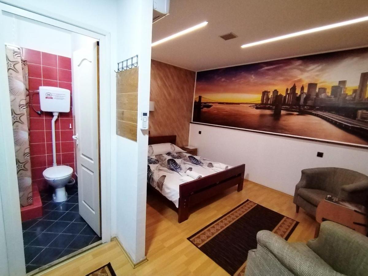 Fun Rooms Sobe Prenociste Borca Екстериор снимка
