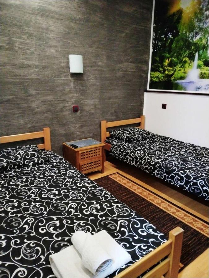 Fun Rooms Sobe Prenociste Borca Екстериор снимка