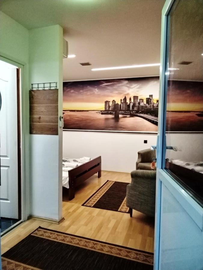 Fun Rooms Sobe Prenociste Borca Екстериор снимка