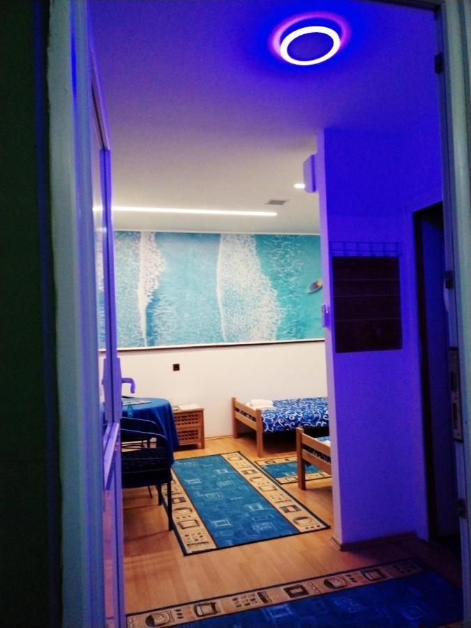 Fun Rooms Sobe Prenociste Borca Екстериор снимка