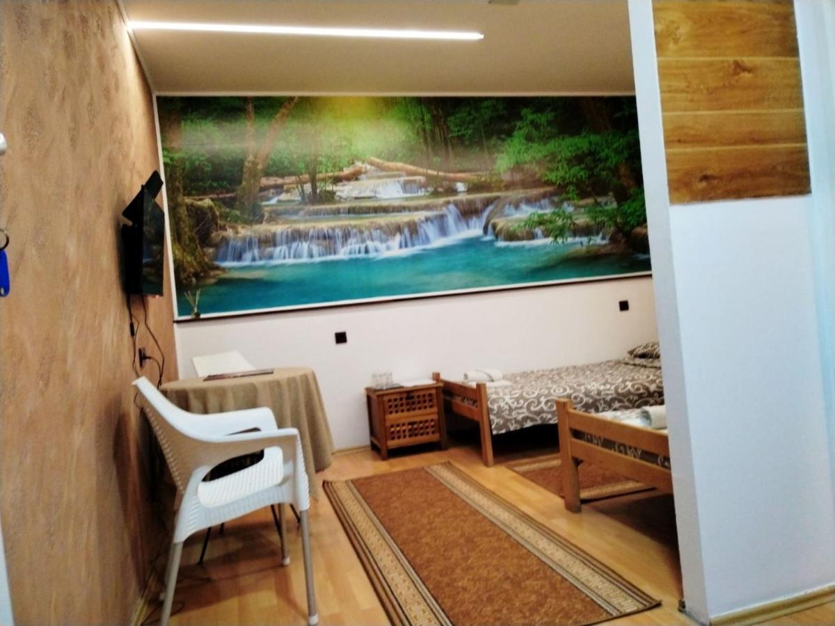 Fun Rooms Sobe Prenociste Borca Екстериор снимка